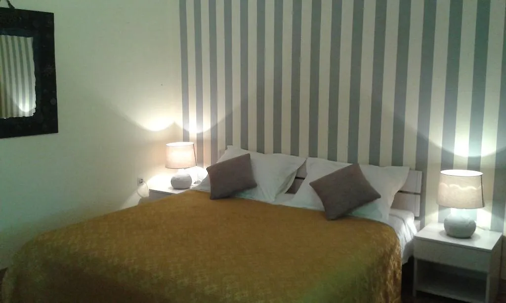 Apartment And Rooms Laguna Trogir 3*,