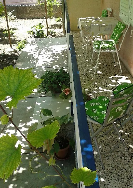 Apartment And Rooms Laguna Trogir 3*,